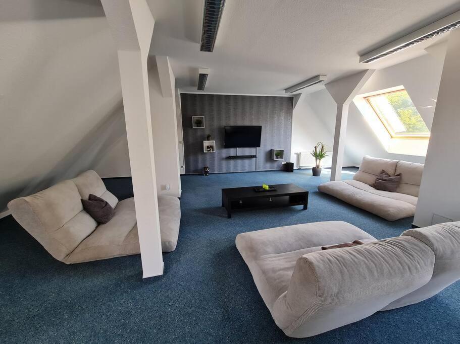 6 Bedroom Private Apartment & Lounge Rostock Exterior photo